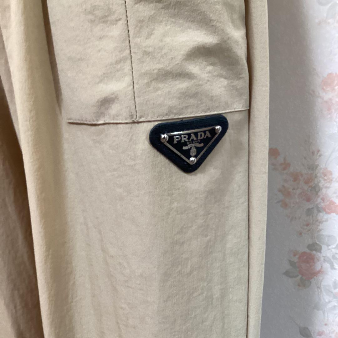 PRADAパンツ