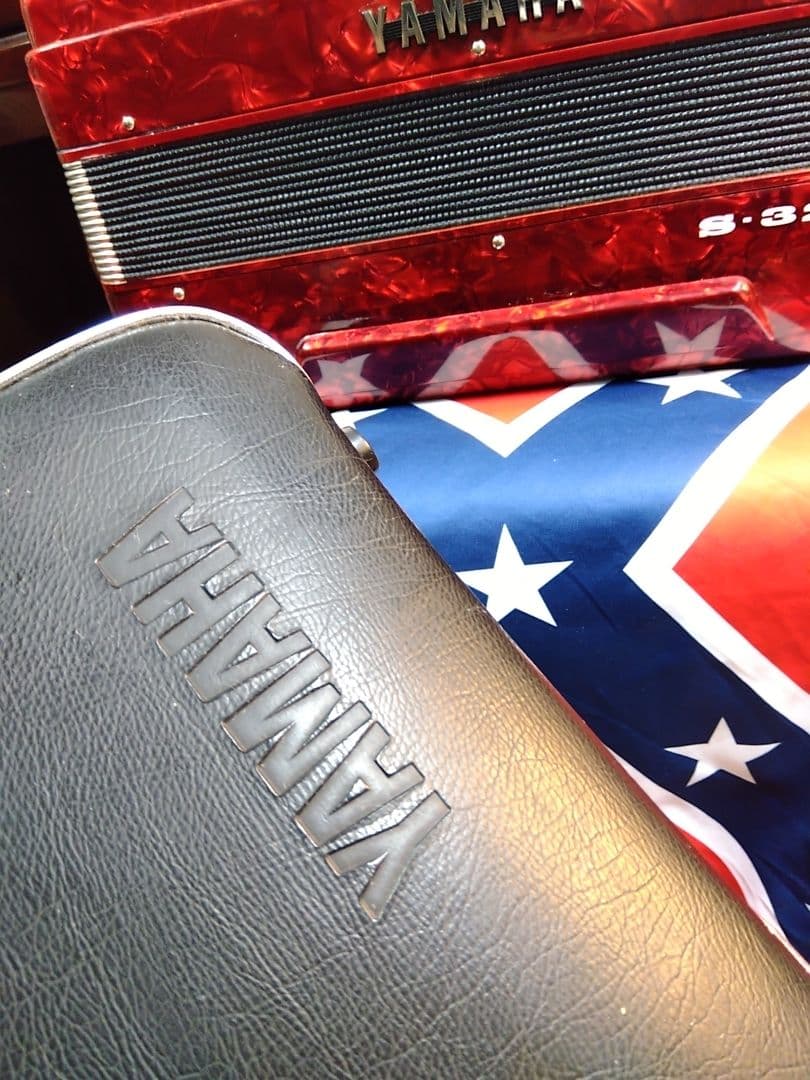 【整備済即演奏可】Yamaha ソプラノ アコーディオン S-32 32鍵