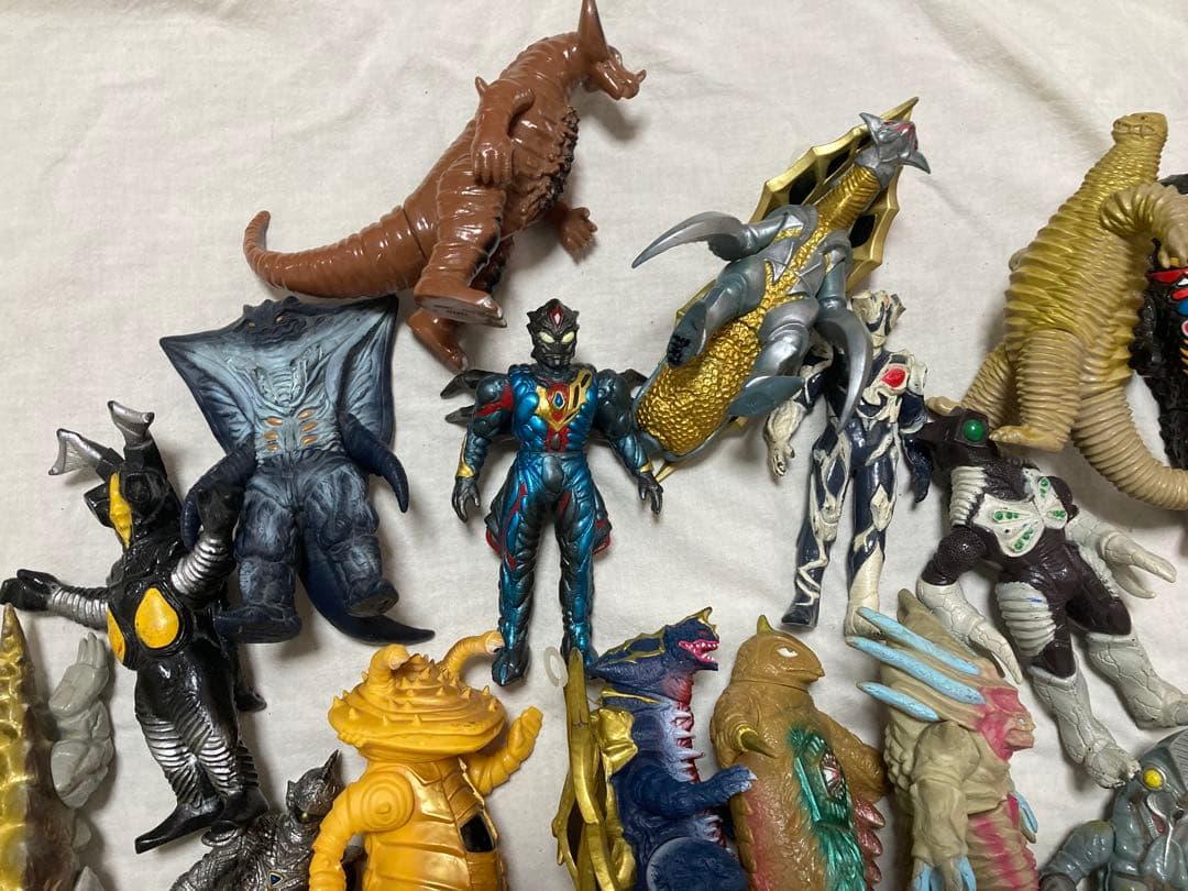 ウルトラマン フィギュア ソフビ 怪獣 まとめて
