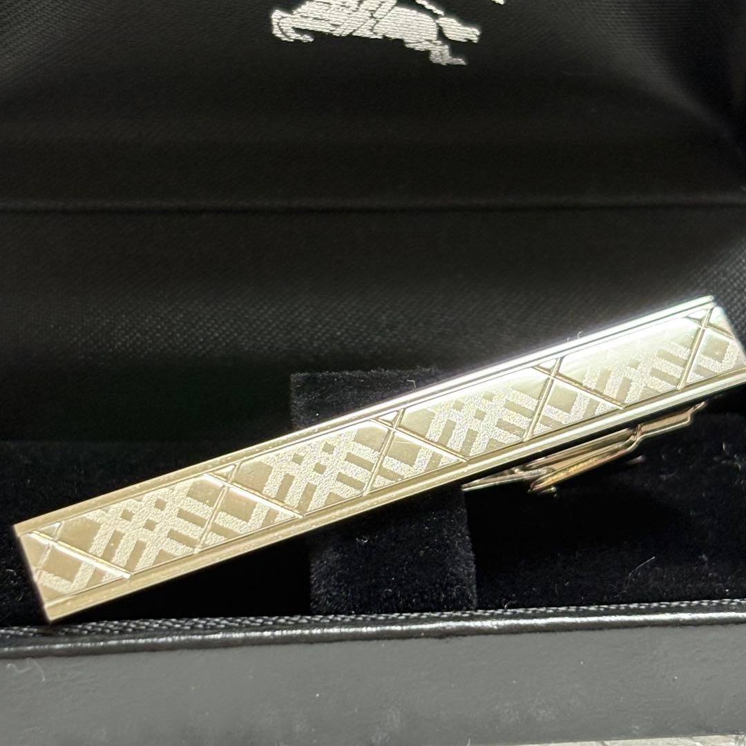 未使用級 バーバリーブラックレーベル ネクタイピン シルバー ノバチェック