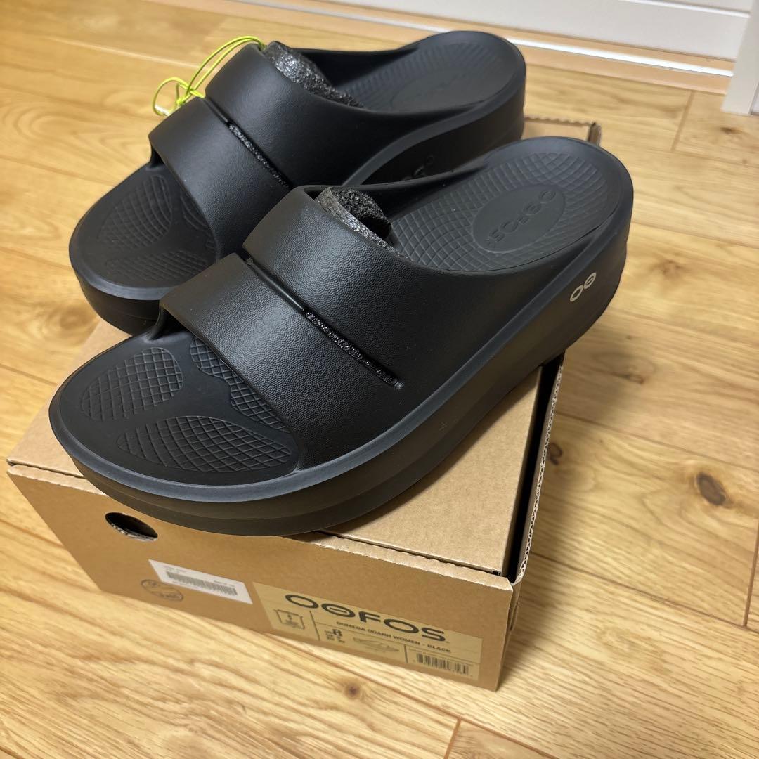 『新品未使用品✨』OOFOS OOmega OOahh Women ブラック