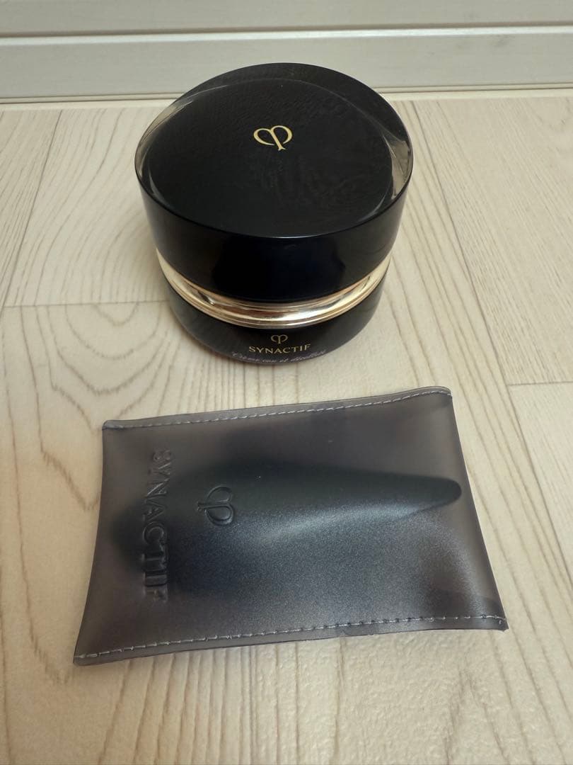 クレドポーボーテ　シナクティフ　クレームクーエデコルテn