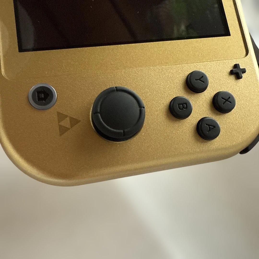 ニンテンドーSwitchライトハイラルエディション