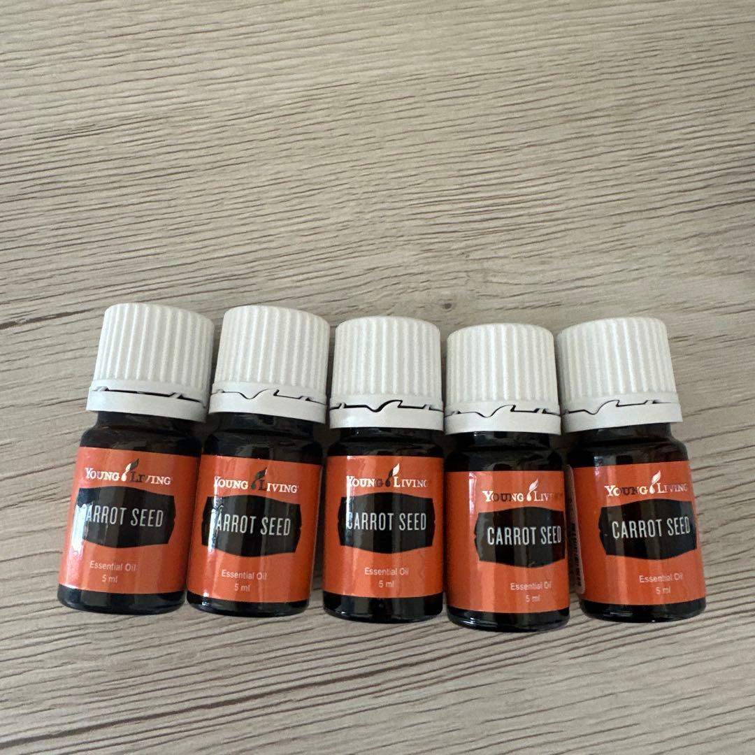 Young Living Carrot Seed エッセンシャルオイル 5本