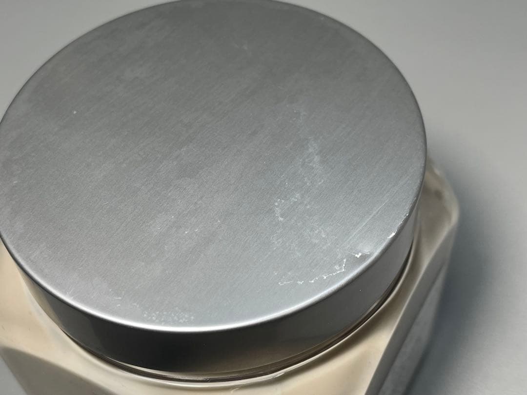 （極美品）ローラメルシエ　ホイップドボディクリーム　アンバーバニラ　300ｇ