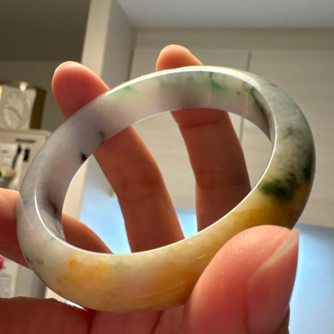 本翡翠　日本鑑別書付き個性的、レア色合いバングル