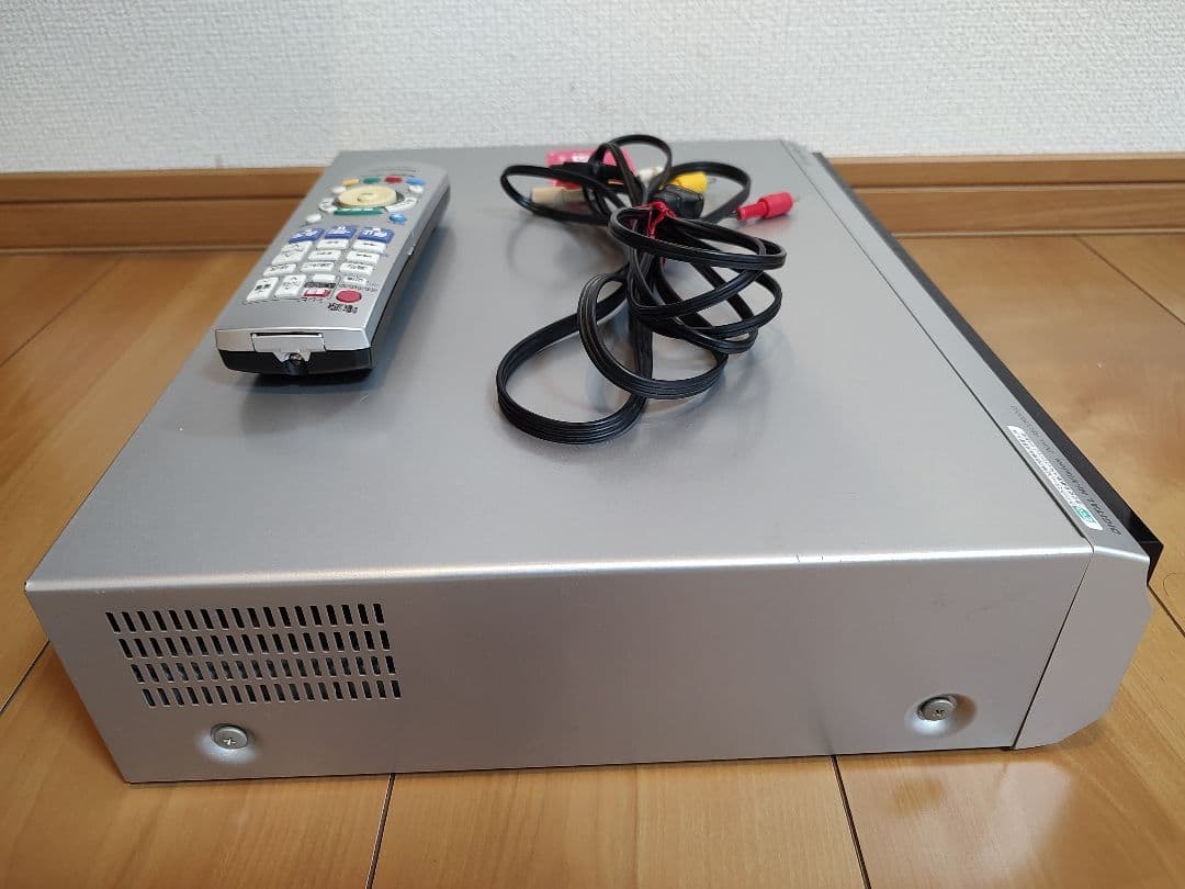 Panasonic DMR-XW40V DVD/VHS/HDDレコーダー