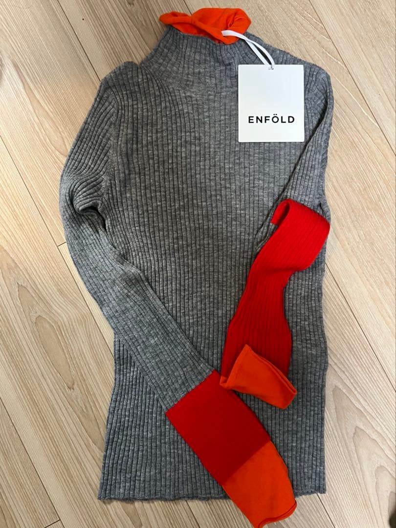 新品タグ付き　ハイネックリブバイカラープルオーバー ニット