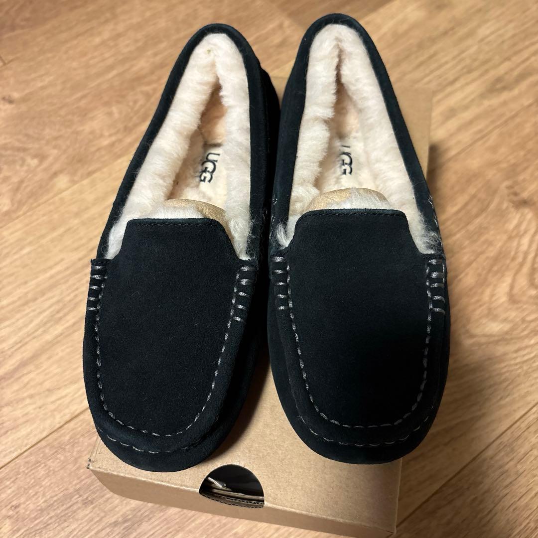 未使用 UGG モカシン ブラック22cm