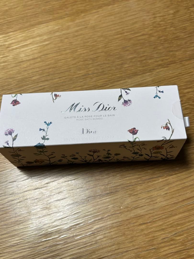 【新品・未使用・未開封】Miss Dior キャンドル・バスボムセット