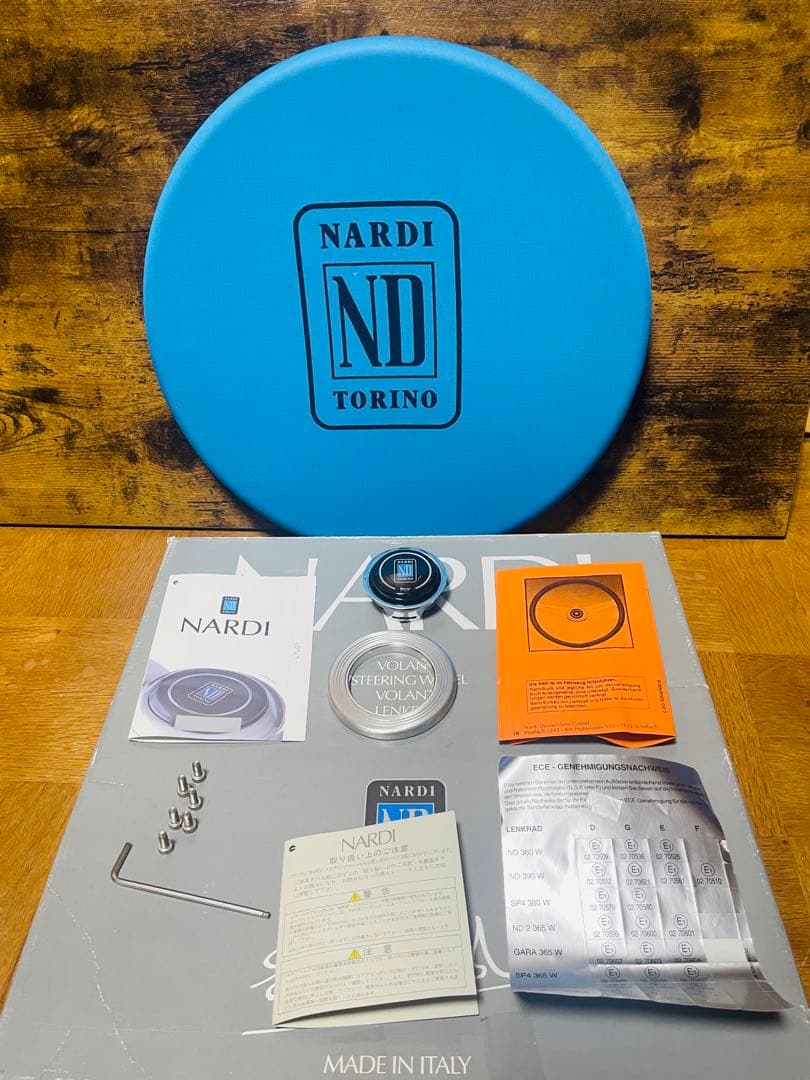【大径 希少 正規品】φ39 ナルディクラシック　ウッドステアリング