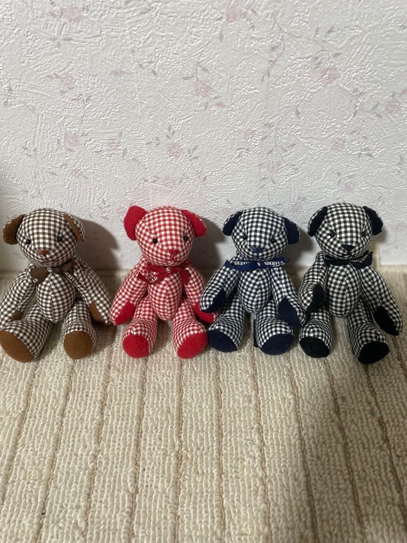 ワンダフルワールド　ギンガムくまコサージュ　４種