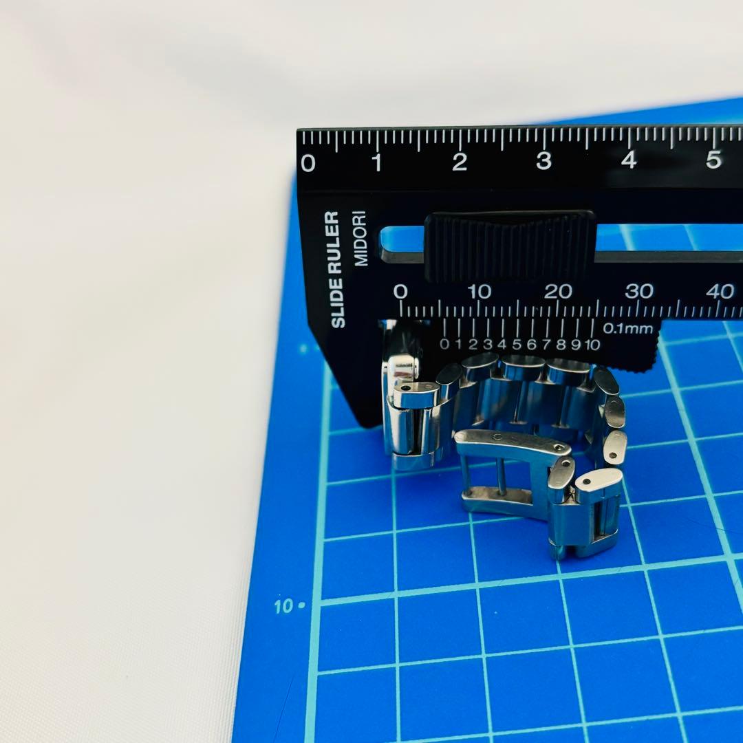 稼働 Carven カルヴェン 腕時計 スイス製 スクエア シルバー レディース