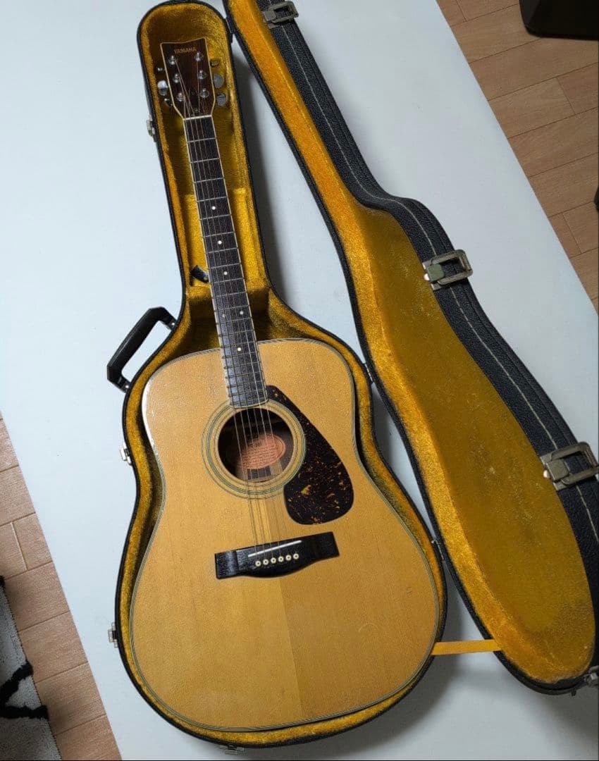 YAMAHA　ヤマハ　アコースティックギター　アコギ　FG-301　ハードケース