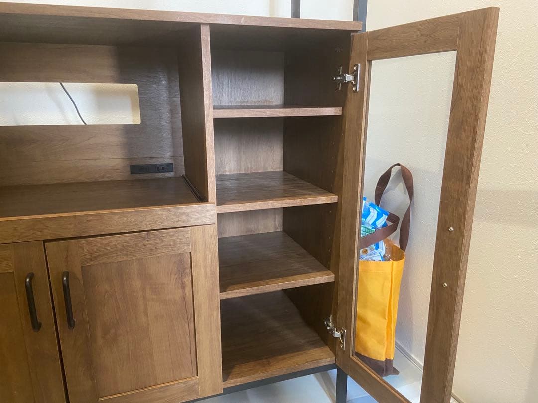 木製キッチンカウンター 収納付き　カップボード