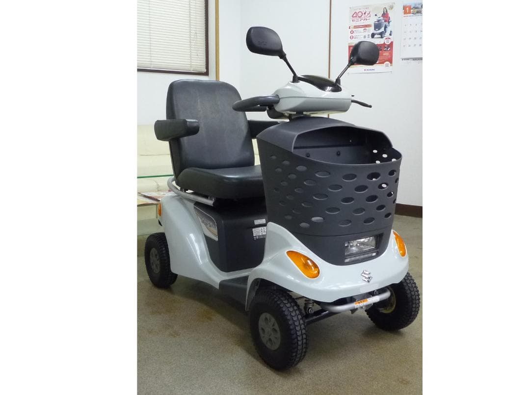 ほぼ全国送込♪ セニアカー電動四輪車いす2015年製 ET4D7 シニアカー愛媛