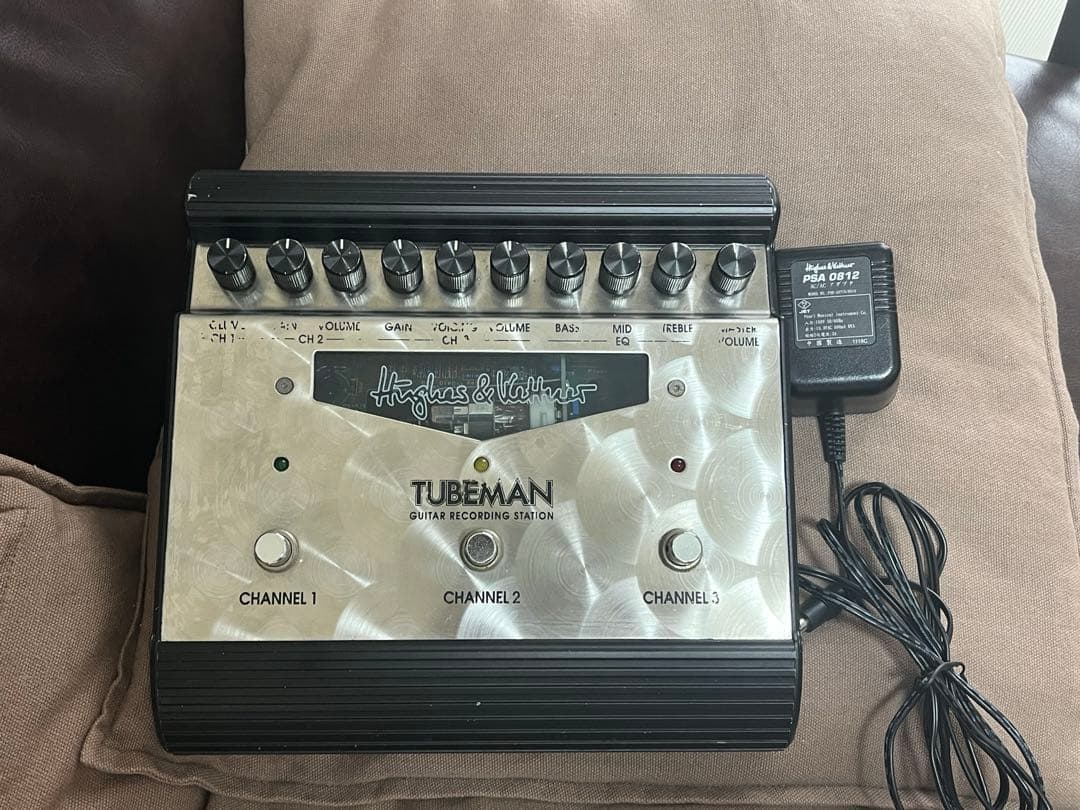 Hughes & Kettner TUBEMAN(専用電源ケーブル付き)