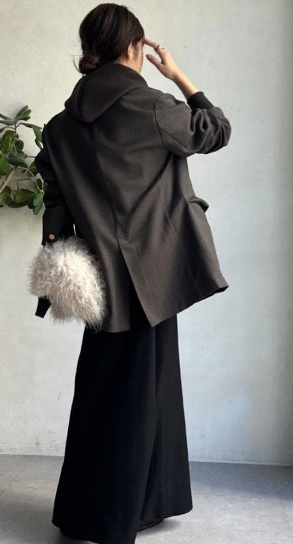 ☆新品・タグ付☆ 値下げ！DOUDOUドゥドウ　プラムダンボールジップフーディー