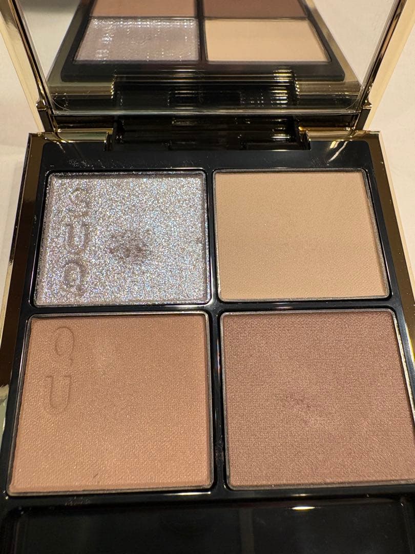 SUQQU シグニチャー　カラー　アイズ　S03 霜来(SOURAI)