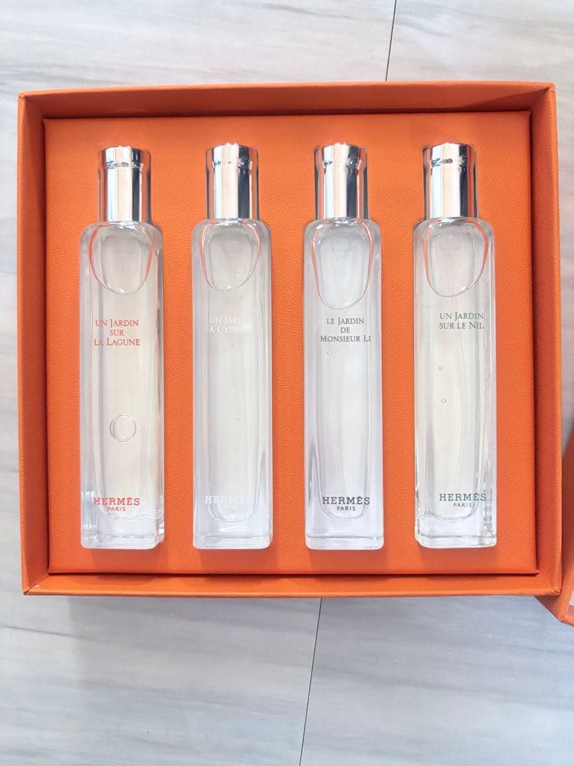 HERMES Un Jardin sur le Nil オードトワレ 15ml