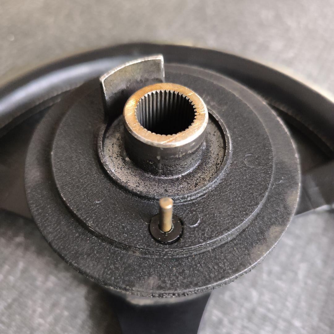 レア品　ポルシェ911ナロー　MOMO　ポルシェ ステアリングホイール レザー製