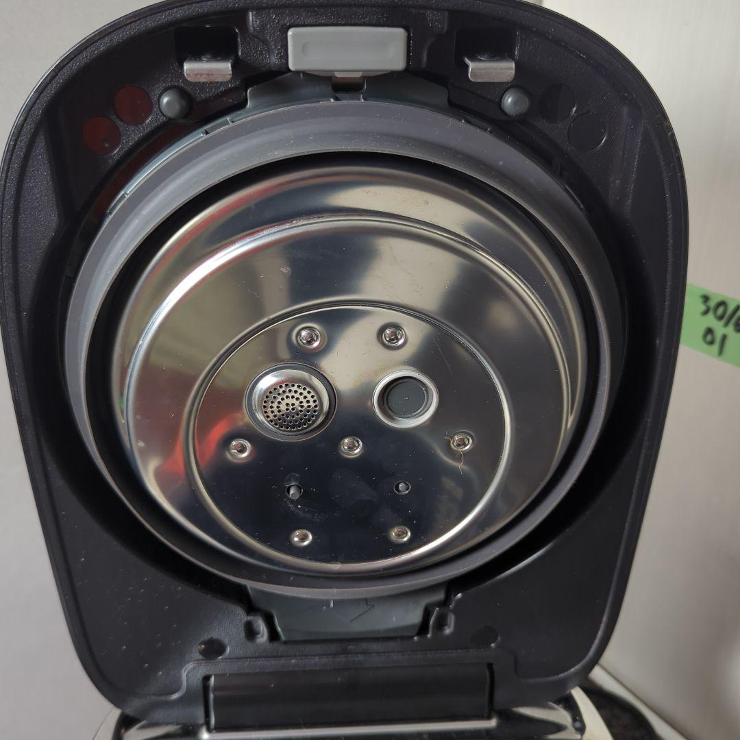 24年製Panasonic圧力 IH ジャー炊飯器 SR-M10B