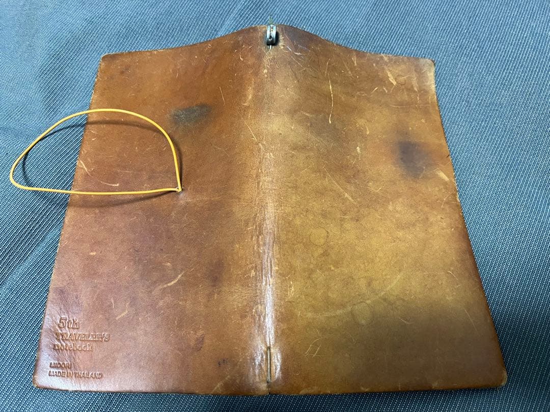 レア　トラベラーズノート　5周年　レギュラー　シール付き