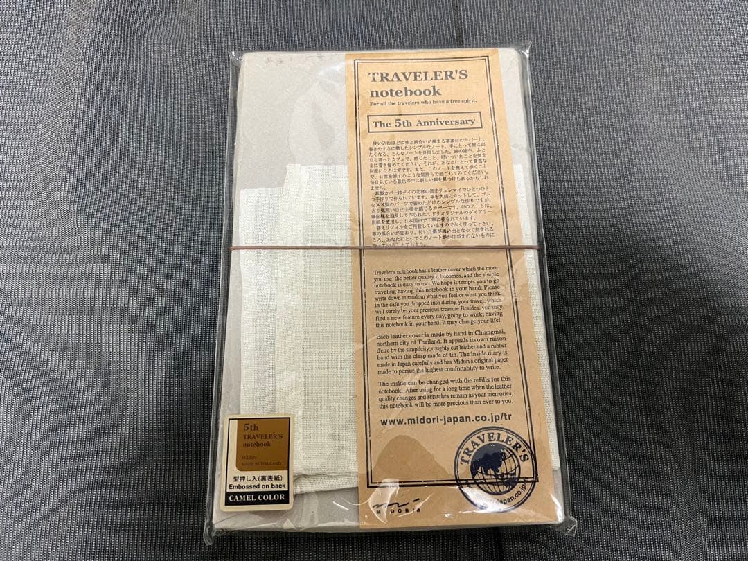 レア　トラベラーズノート　5周年　レギュラー　シール付き