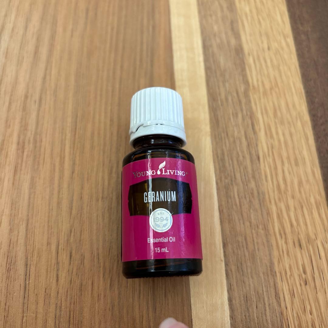 【新品未開封】 ヤングリヴィング　ゼラニウム 15ml