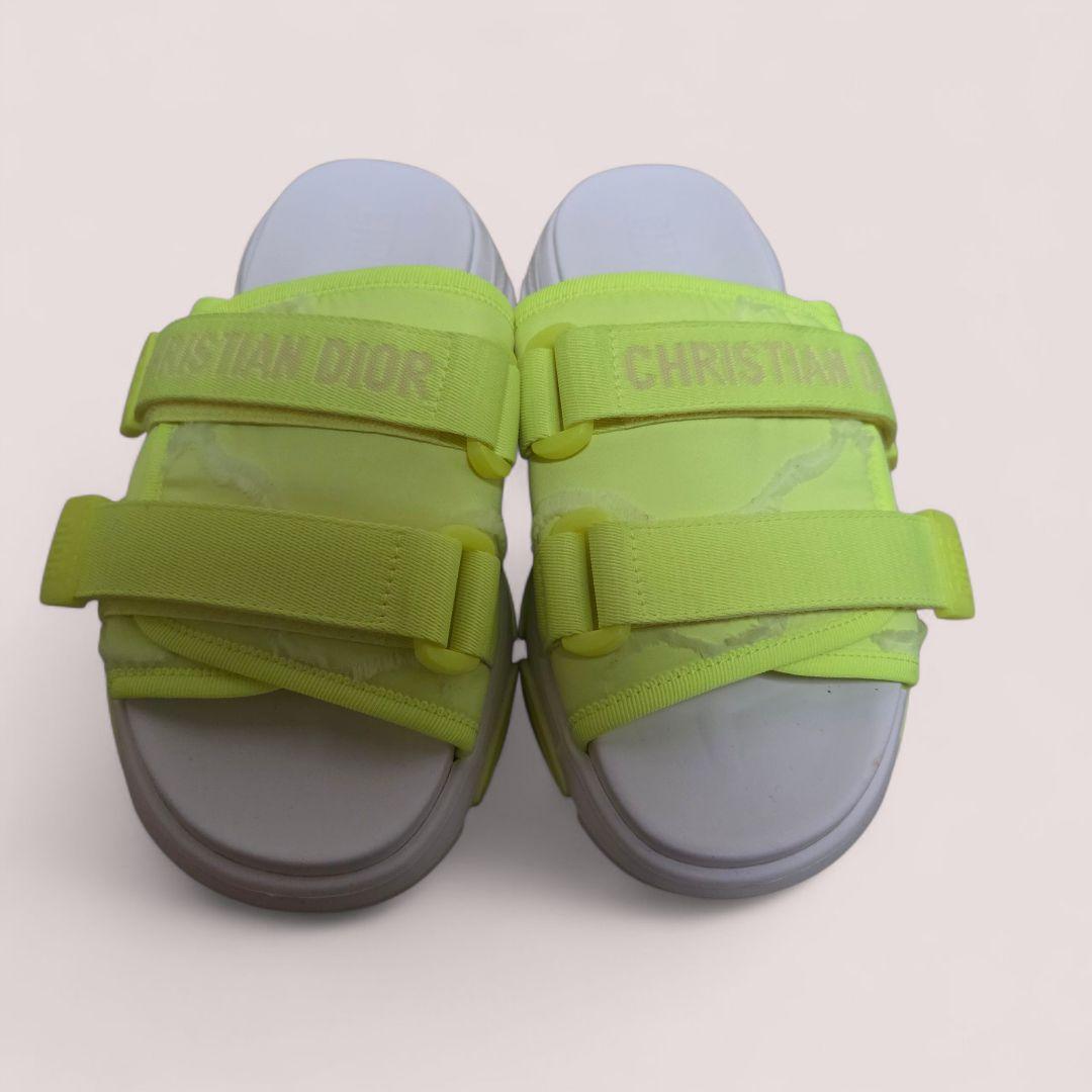 新品同様 クリスチャンディオール　バックルサンダル 22年モデル 23.5cm