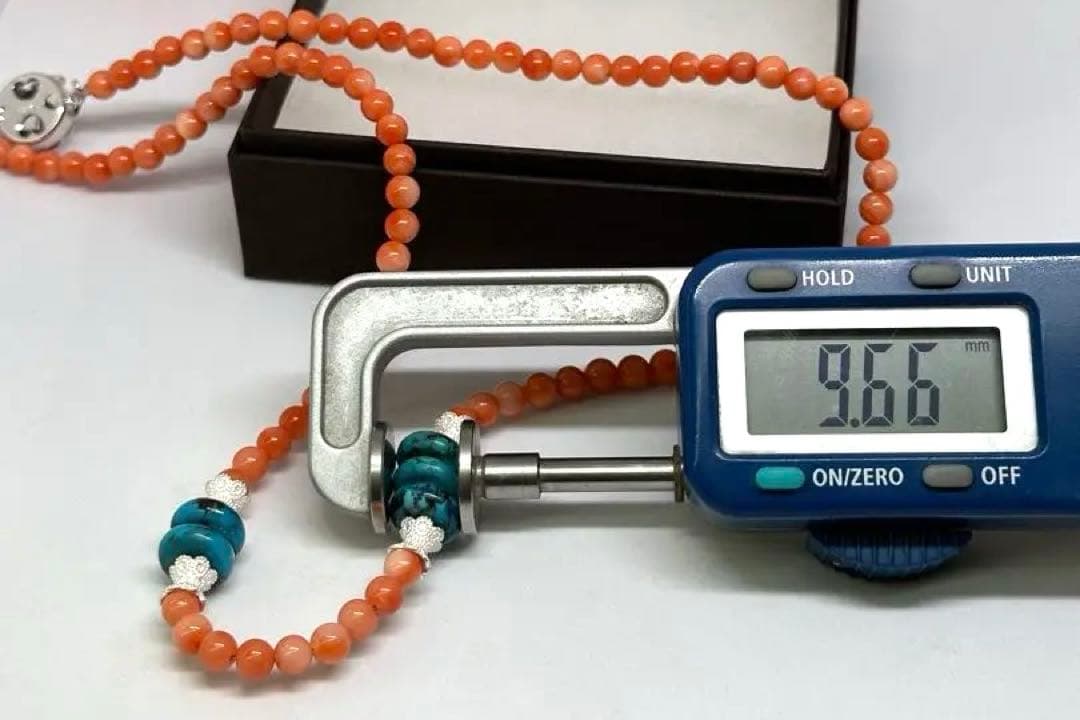 国産　天然珊瑚にターコイズと純銀ビーズの素敵なネックレス