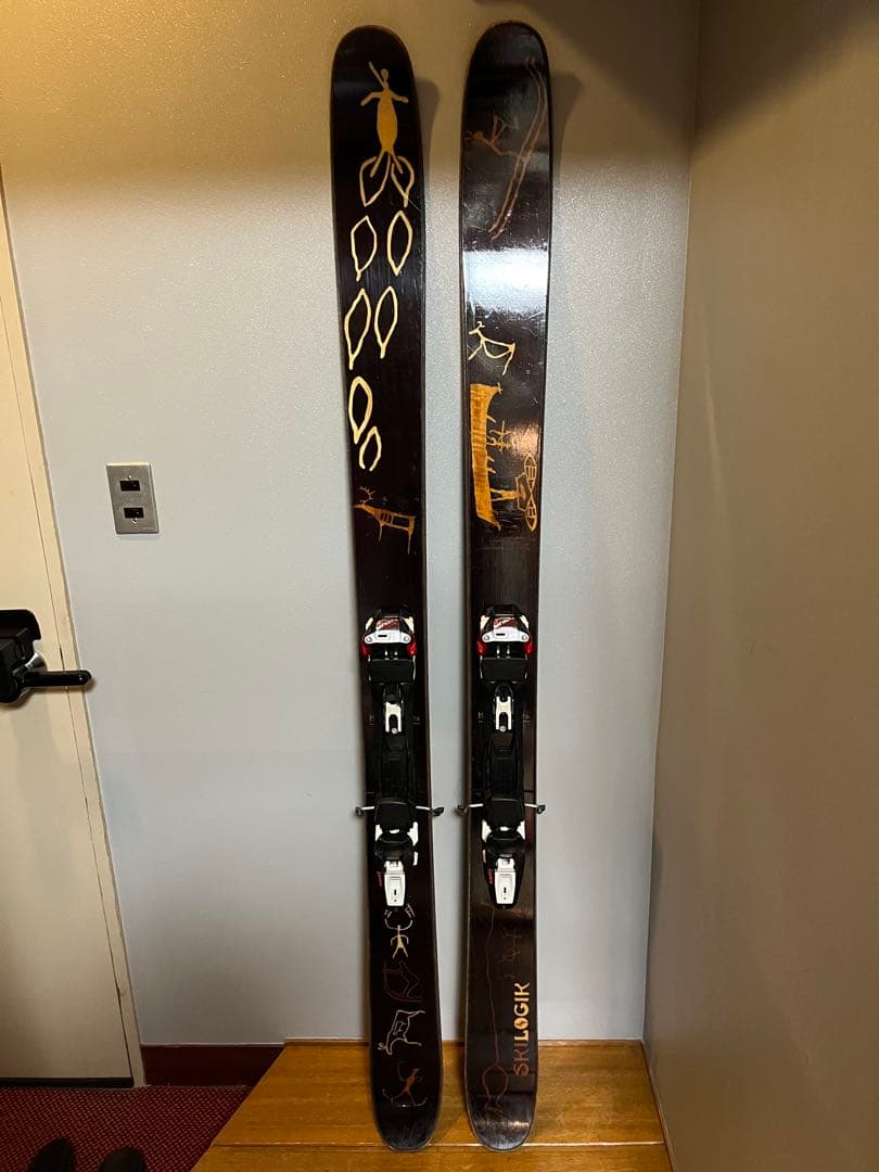 スキー板　SKI LOGIC Howitzer 176cm