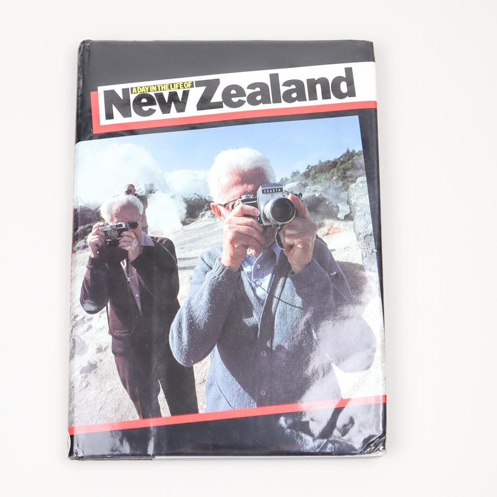 A Day in the Life of New Zealand 写真集