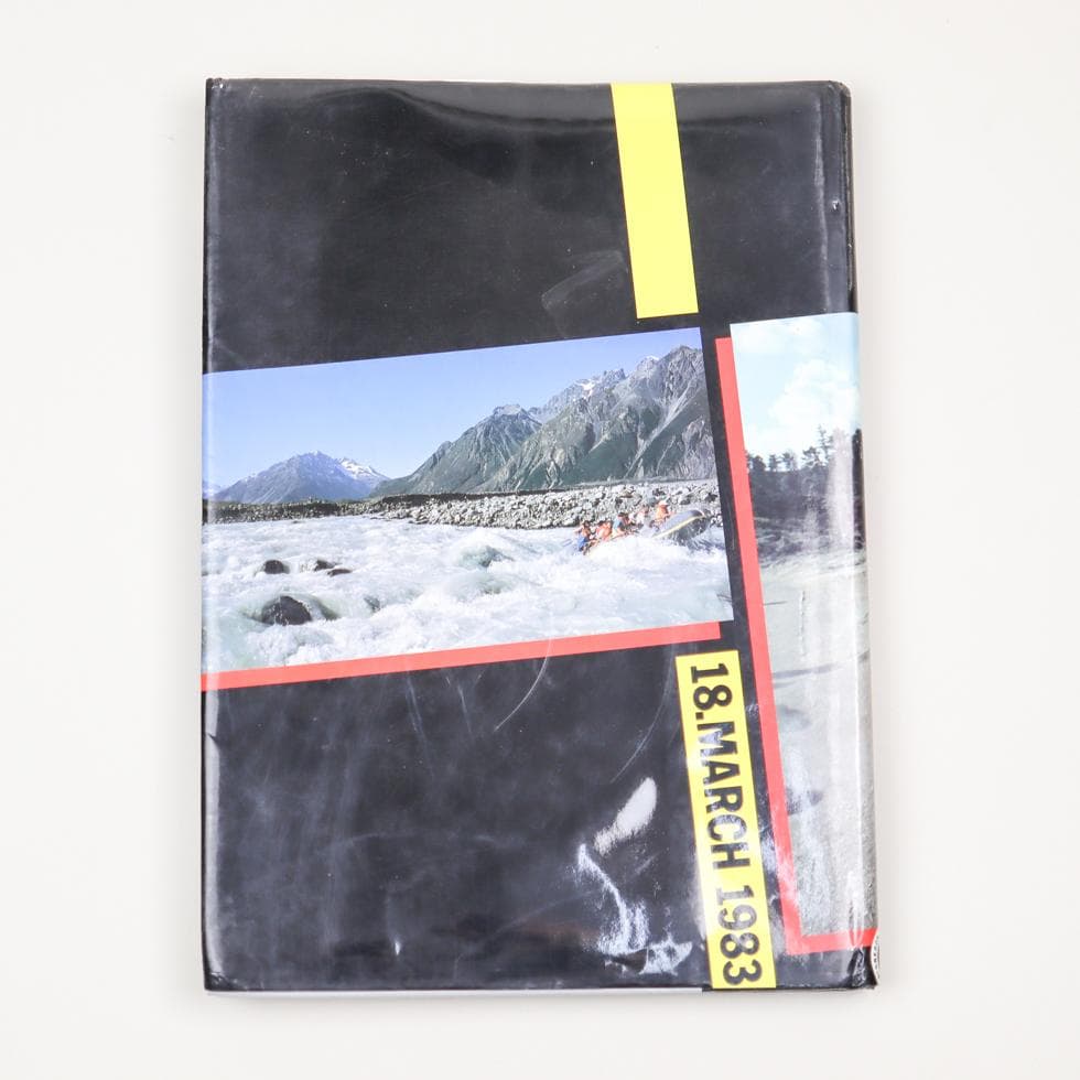 A Day in the Life of New Zealand 写真集