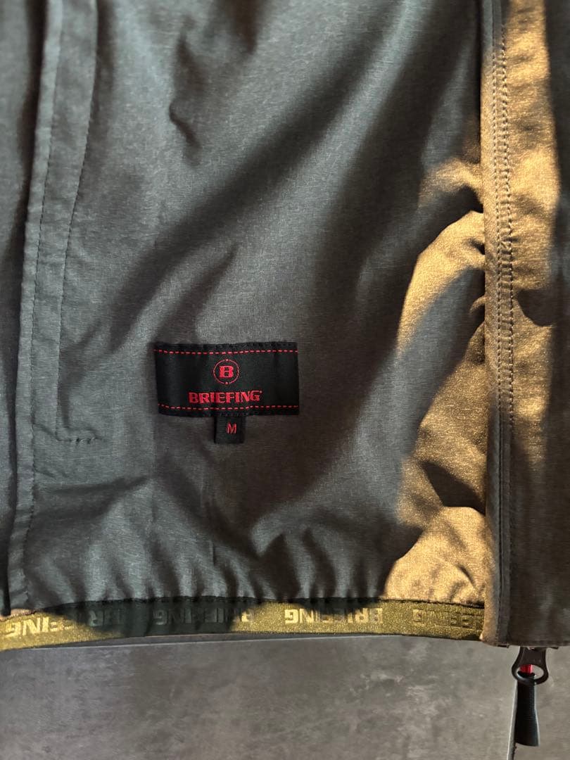 ⭐︎期間限定値下げ⭐︎BRIEFING ゴルフ　ウィンドベスト　グレー　M