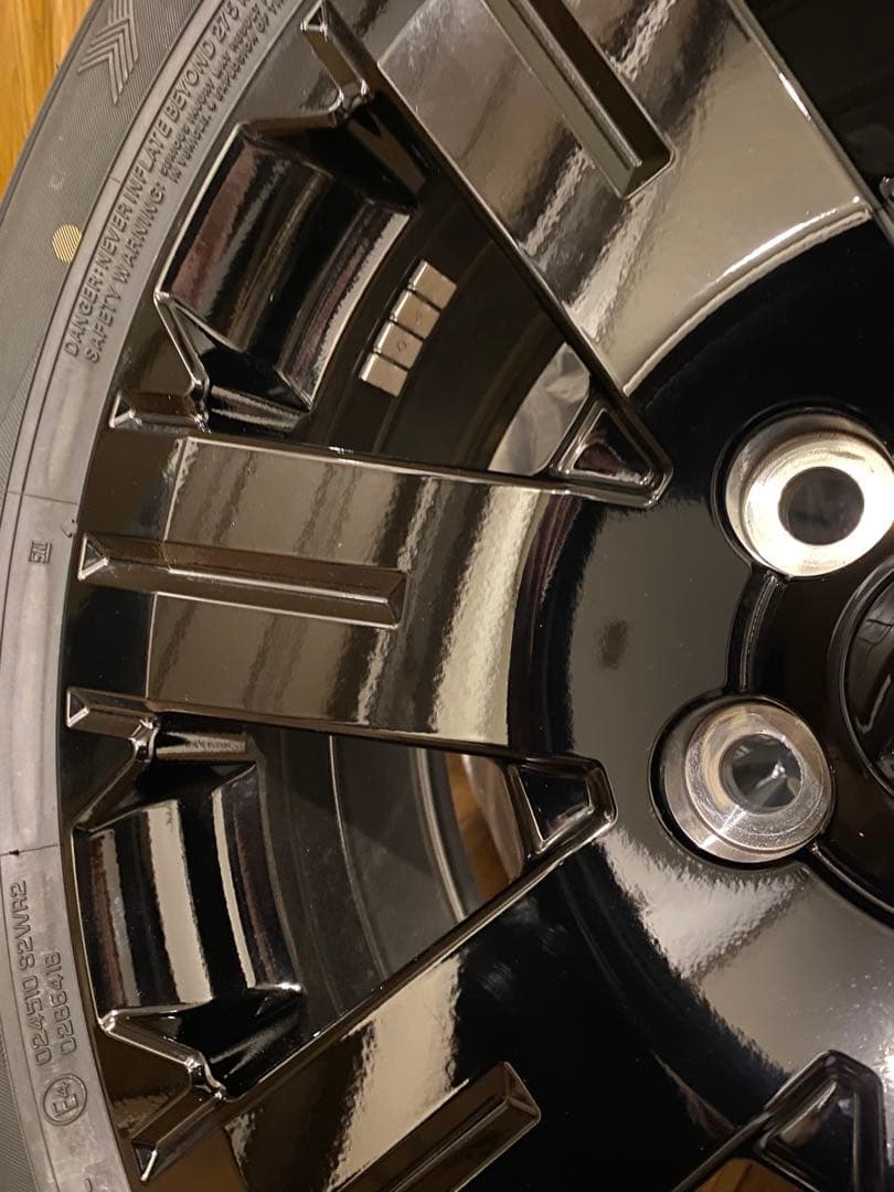 【新車外し】【送料込み】デリカD5 シャモニー タイヤ ホイール 4セット