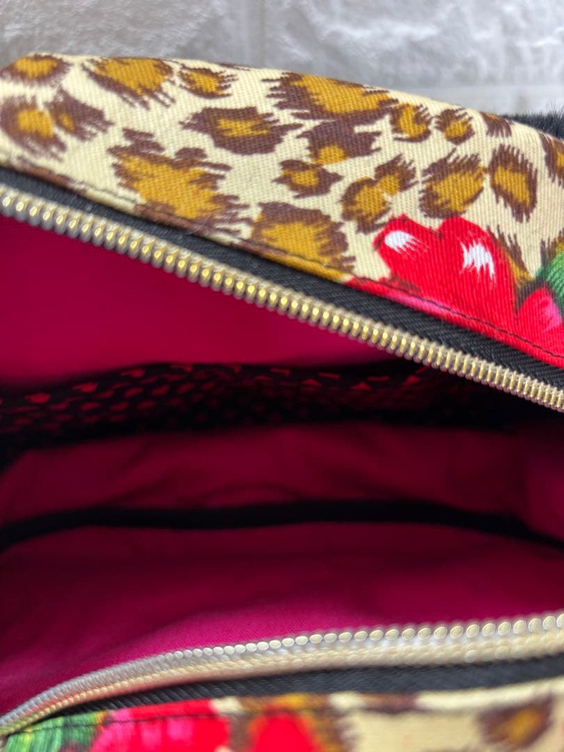 ゆ*ら様 コヤンイサムチョン　ハンドメイド　ファーショルダーバッグ　クロうさちゃ