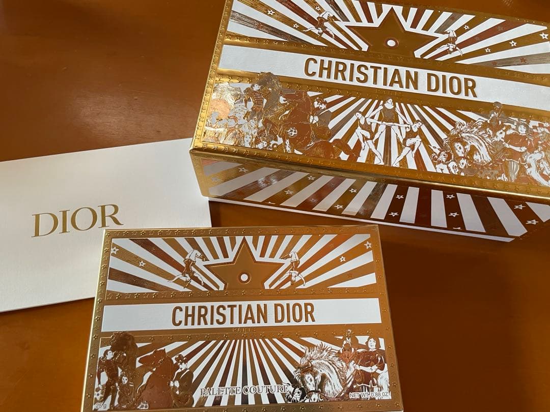 Dior クチュール マルチユース パレット ホリデーコレクション 2025