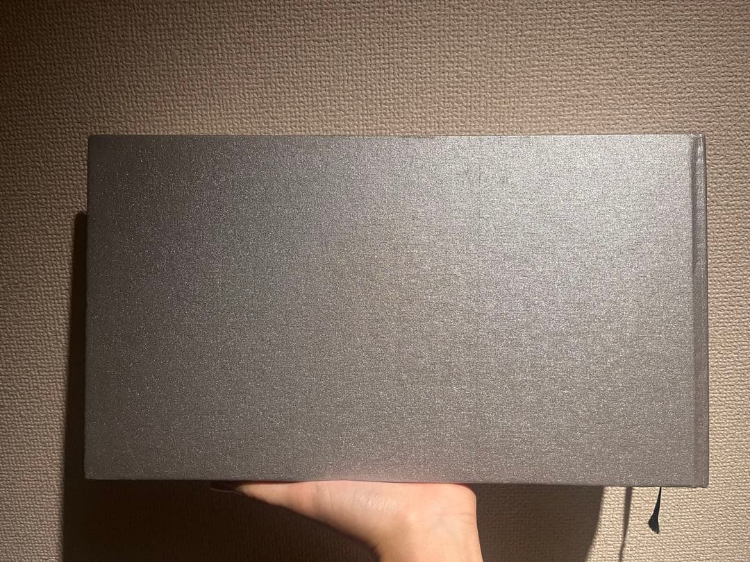 アート・デザイン・音楽 HEDI SLIMANE STAGE