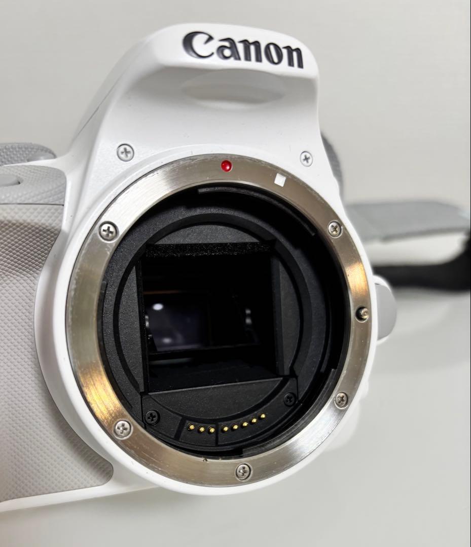 Canon EOS KissX7ホワイト レンズ2本付き