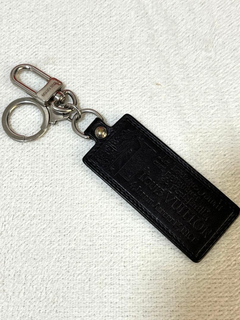 Louis Vuitton ブラックレザー　キーホルダー　キーリング