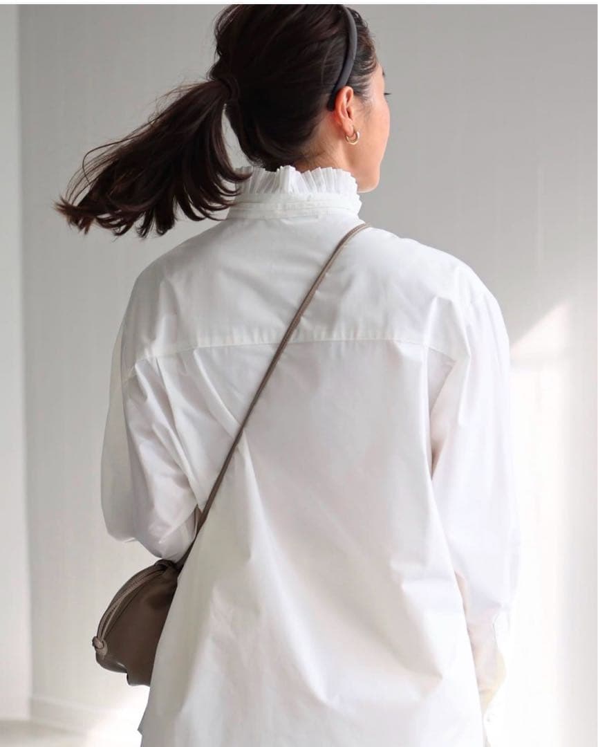 美品gypsohila シェルブラウス　ホワイト　フリーサイズ