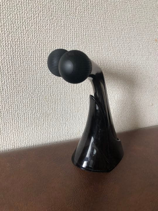 MDNA SKIN 美顔ローラー