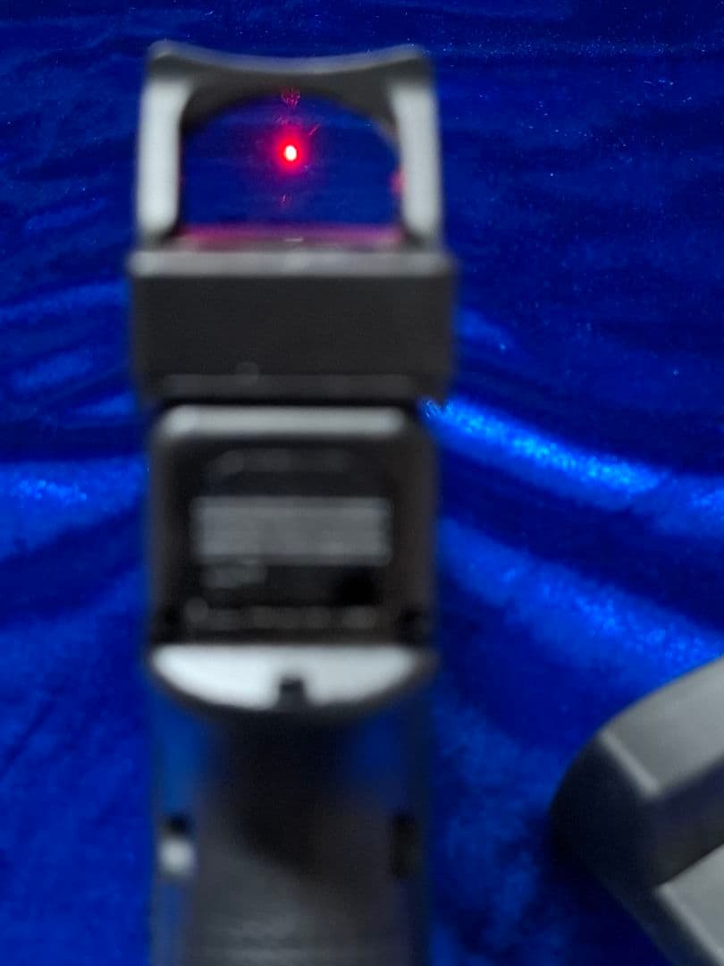 東京マルイGLOCK 17 Gen.4 ガスガン【付属品多数付いてます】