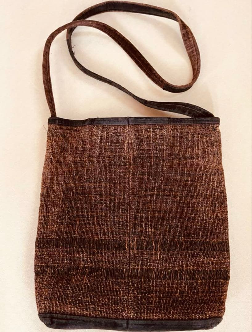 ◆柿渋染め 裂き織り ポシェット 山葡萄コサージュ付ブラウン◆