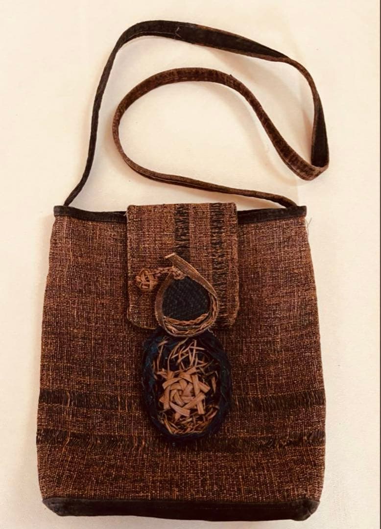 ◆柿渋染め 裂き織り ポシェット 山葡萄コサージュ付ブラウン◆