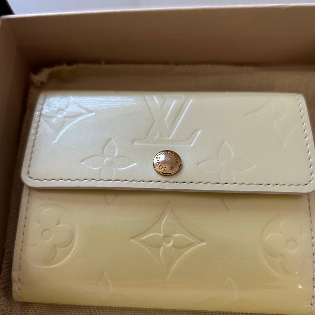 年末セール❗️ルイヴィトン ヴェルニ ラドロー ケース イエロー