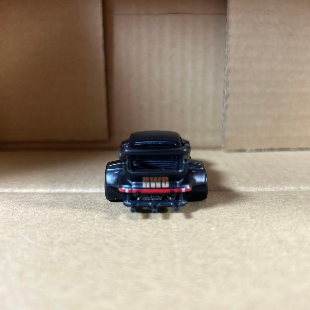 ホットウィール　1/64 RAUH-Welt ポルシェ　930 RWB