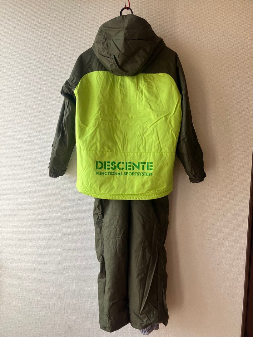 DESCENTE スキーウェア 160センチ　美品⭐︎