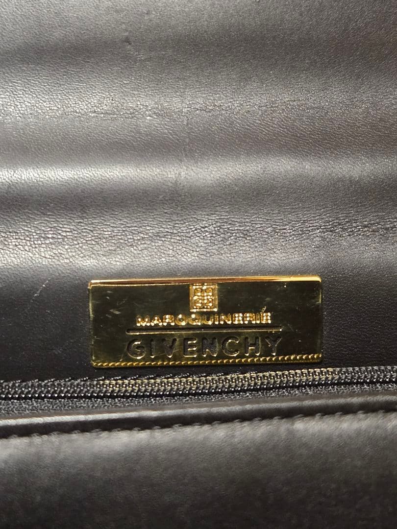 GIVENCHY　ジバンシー　4Gロゴ　ハンドバッグ　フォーマルバッグ　牛革